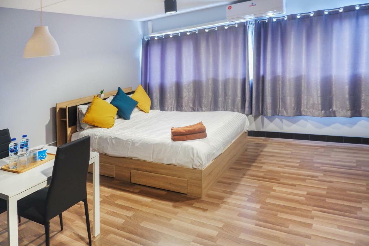 Séjour chez l'habitant Impact Popular Comdominium